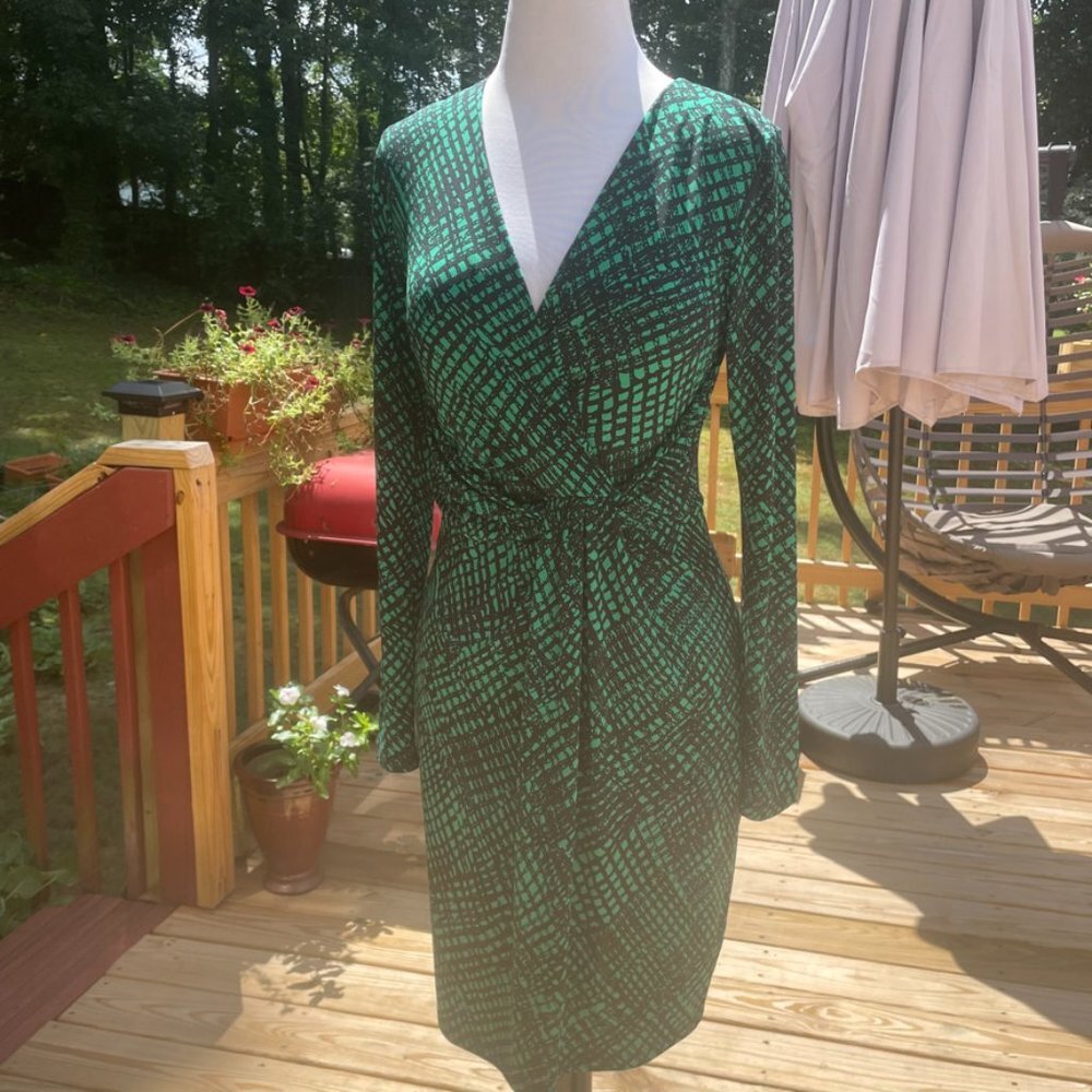 HOST PICK!! 💚 MICHAEL KORS Green and Black Faux-Wrap Dress Size XS